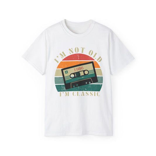 🎶 Vintage Vibes Only Tee — “I’m Not Old, I’m Classic”