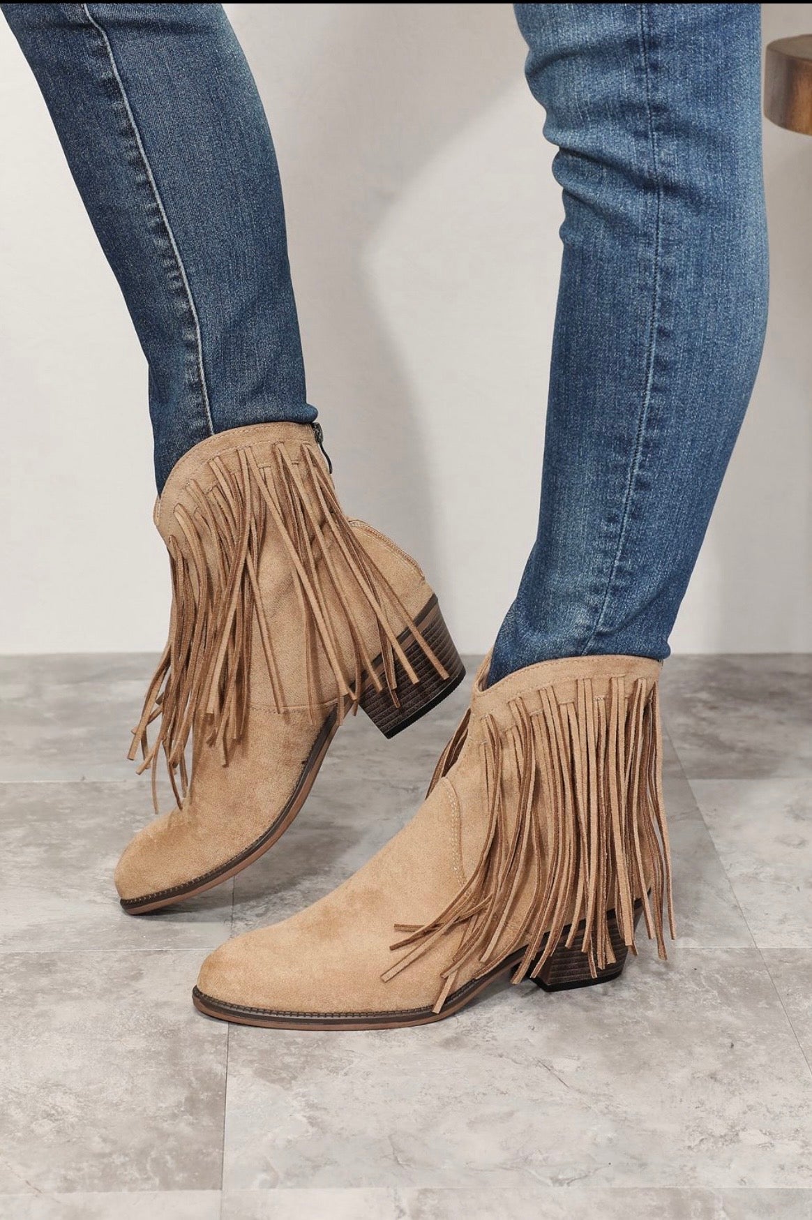 👢 Witch Boots