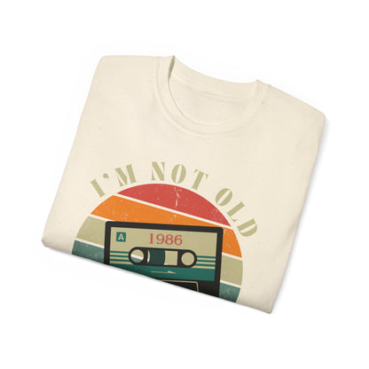 🎶 Vintage Vibes Only Tee — “I’m Not Old, I’m Classic”
