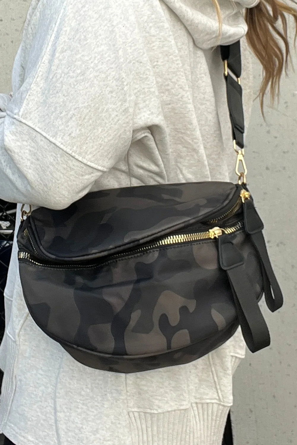 Green Camouflage Print Double Zipper Crossbody Bag