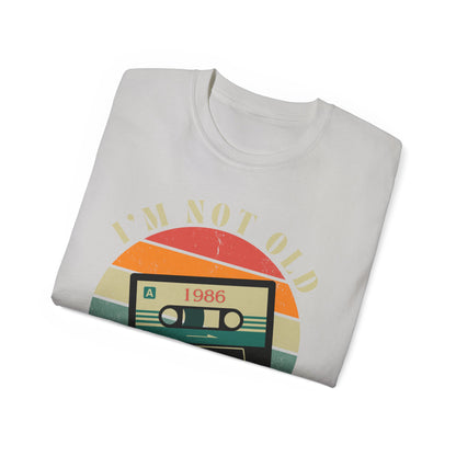 🎶 Vintage Vibes Only Tee — “I’m Not Old, I’m Classic”