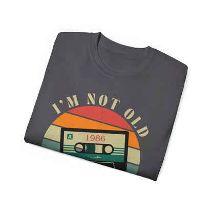🎶 Vintage Vibes Only Tee — “I’m Not Old, I’m Classic”