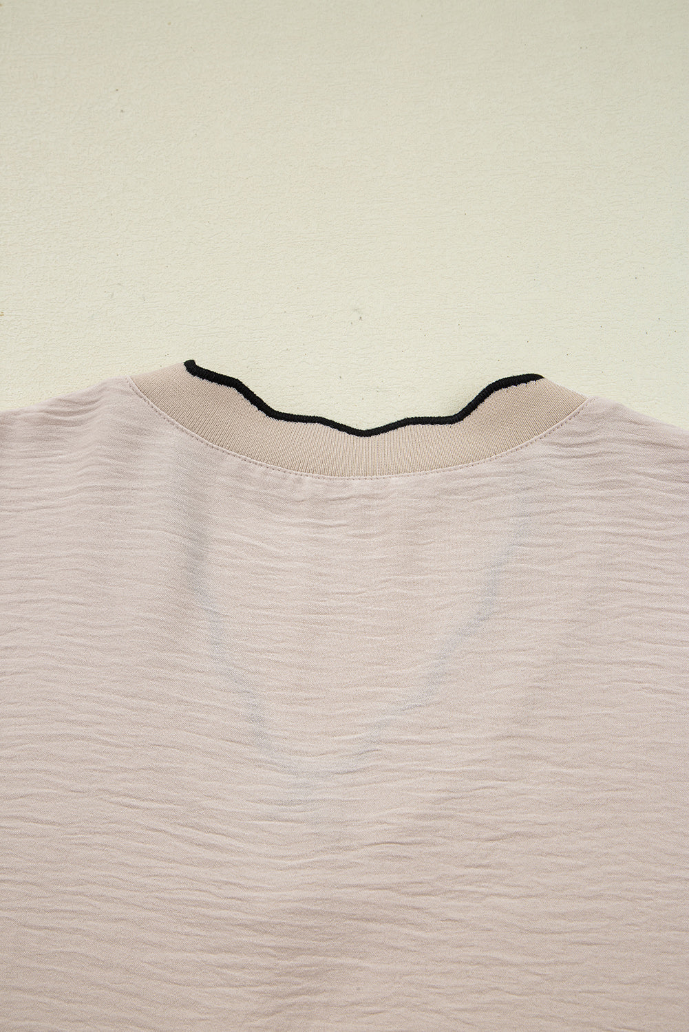 Jet Stream Contrast Scallop Trim V Neck Long Sleeve Top