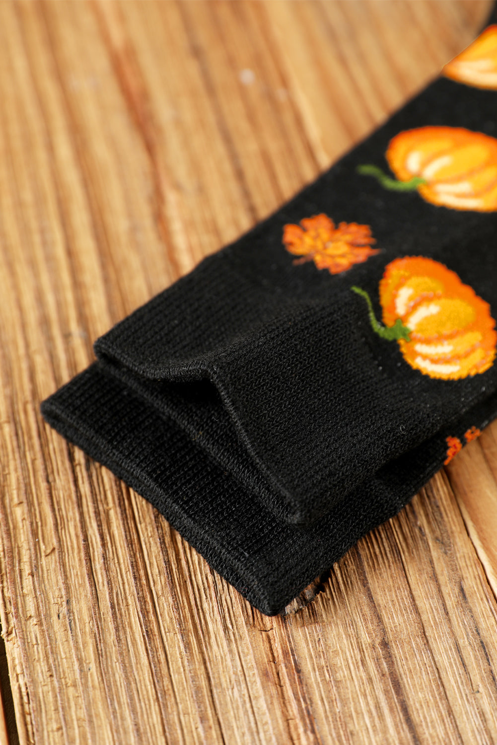 Parchment Pumpkin & Acorn Pattern Combed Cotton Crew Socks