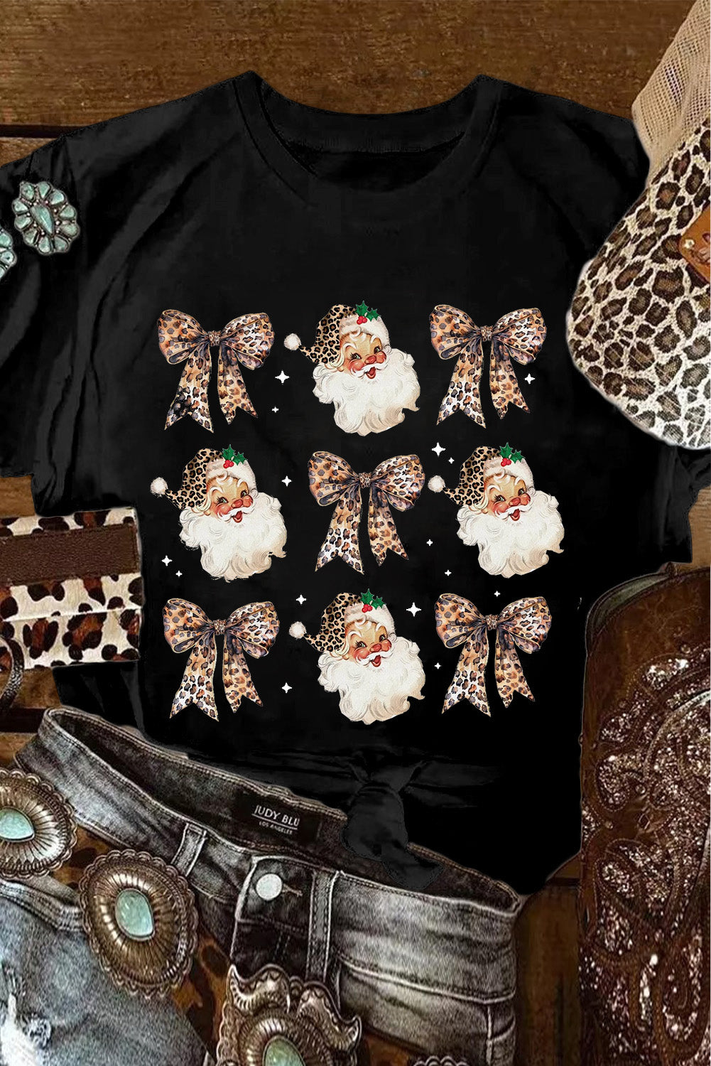 🎅🏻 Wild Holiday Cheer Tee