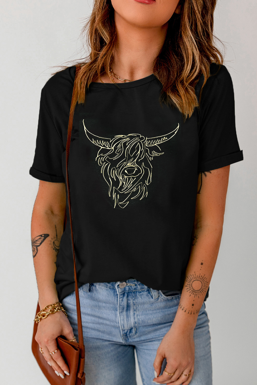 Black Vintage Bull Head Embroidered Pattern T Shirt