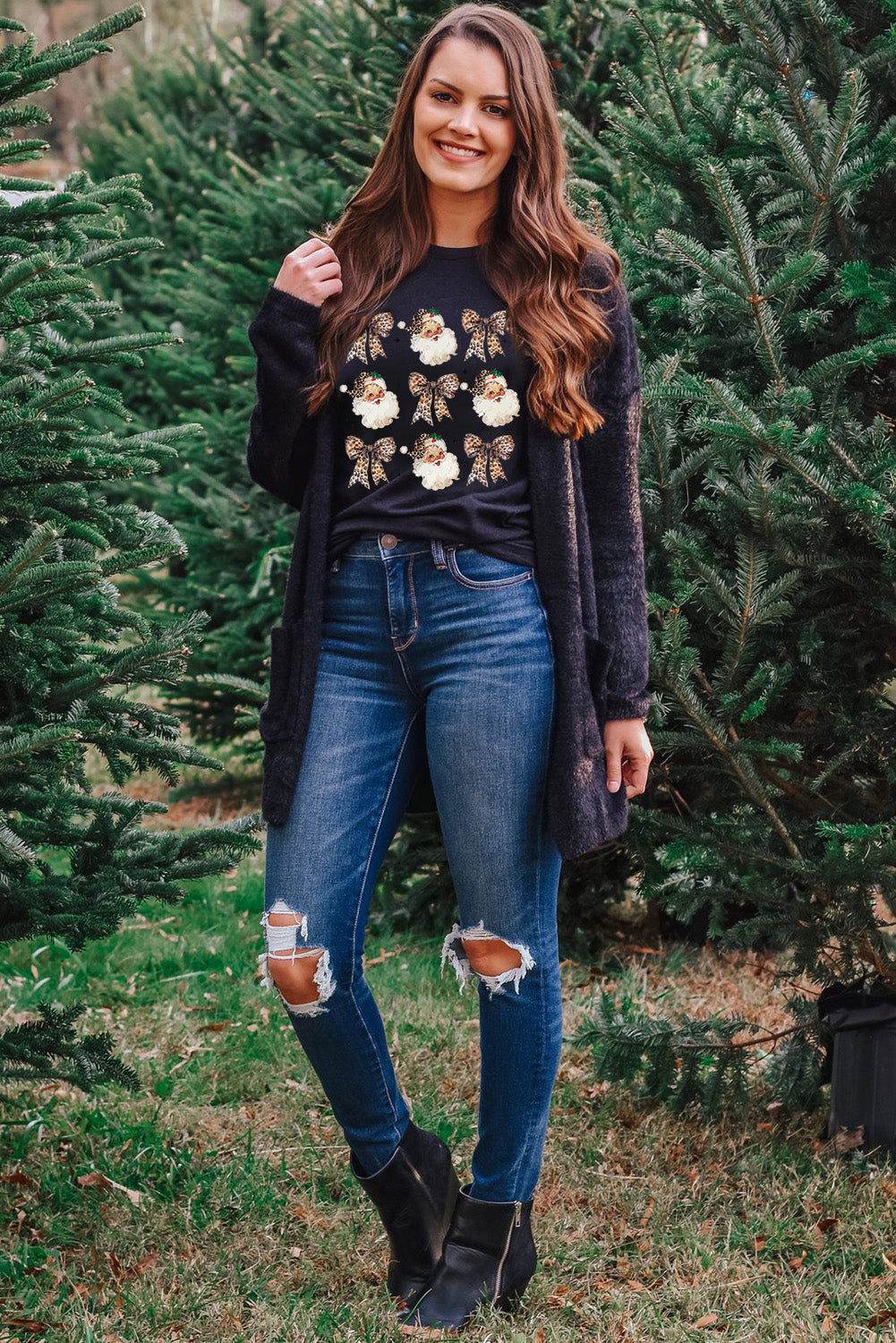 🎅🏻 Wild Holiday Cheer Tee